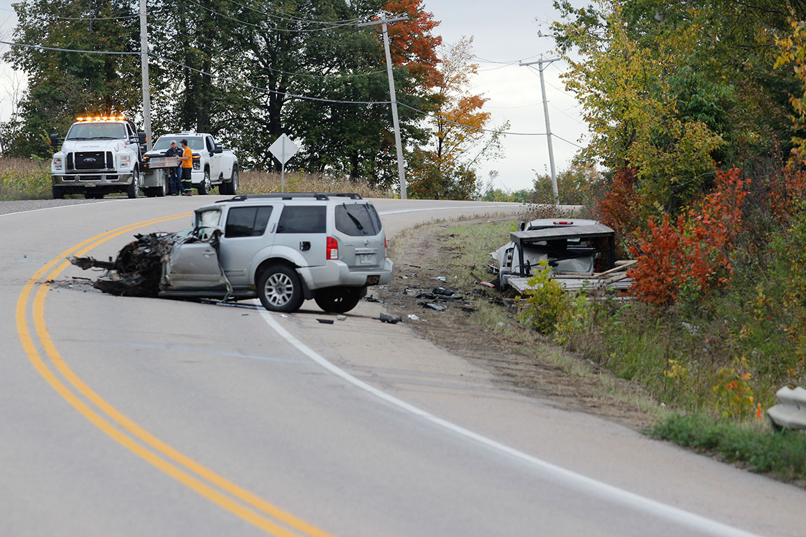 Two vehicles were involved in a head-on collision on Hwy. 148 in Clarendon Monday afternoon. The Sûreté du Québec had to close down the stretch of road for hours to investigate.
