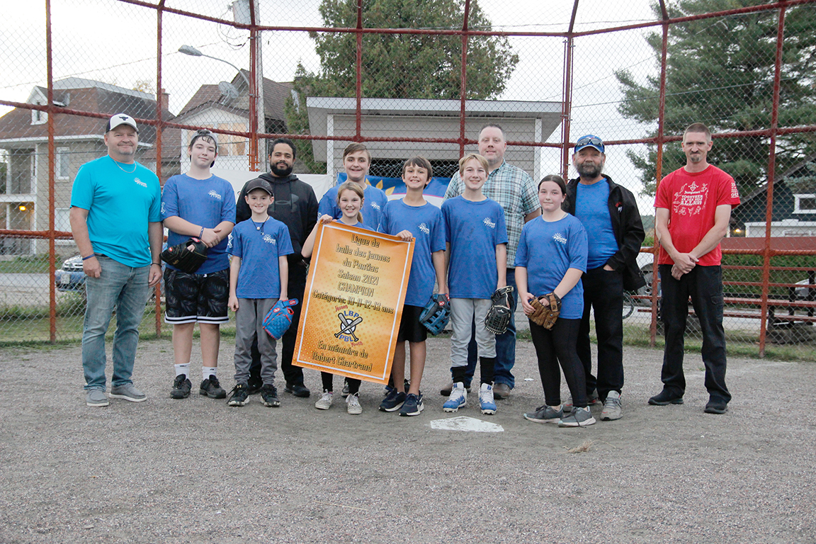 Category 10-11-12-13 winners Campbell’s Bay (6) pose for the camera.