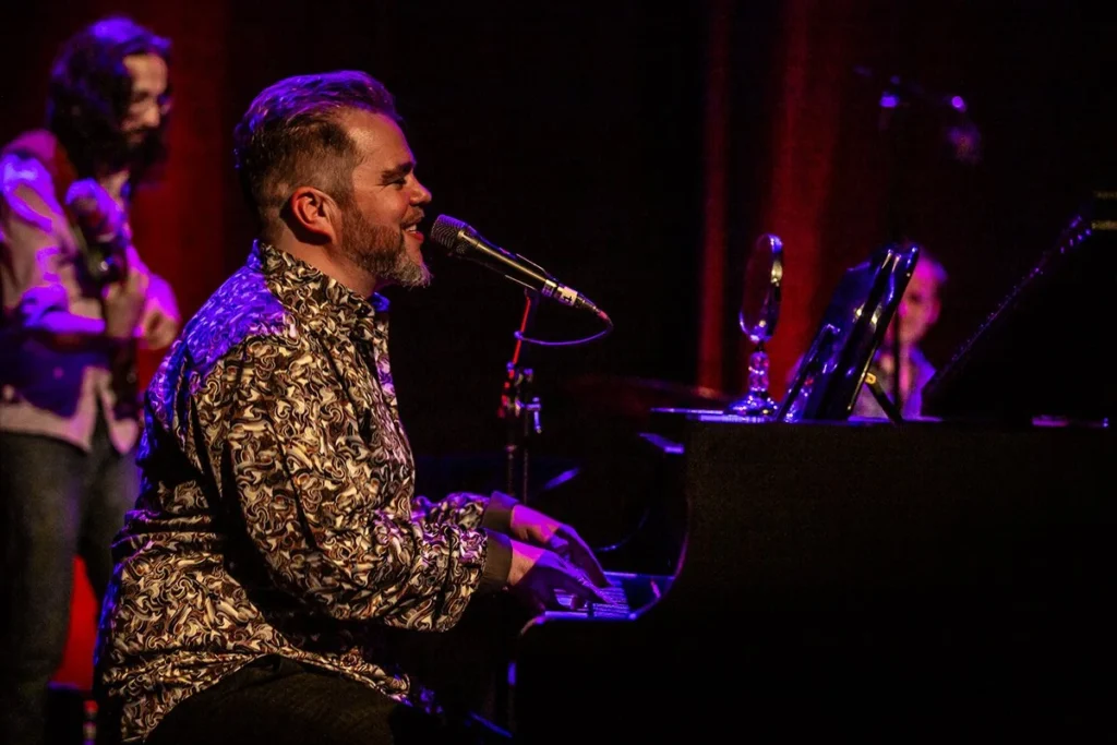 Live at the Little Red Wagon Winery: Jeff Rogers