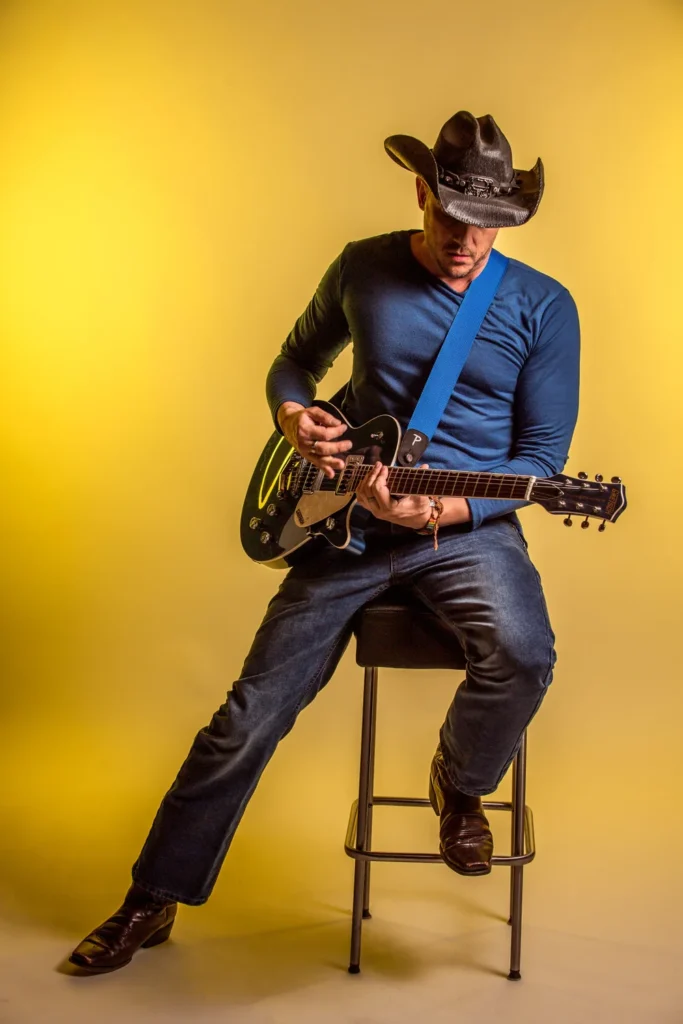 Live at the Little Red Wagon Winery: Levi Hart